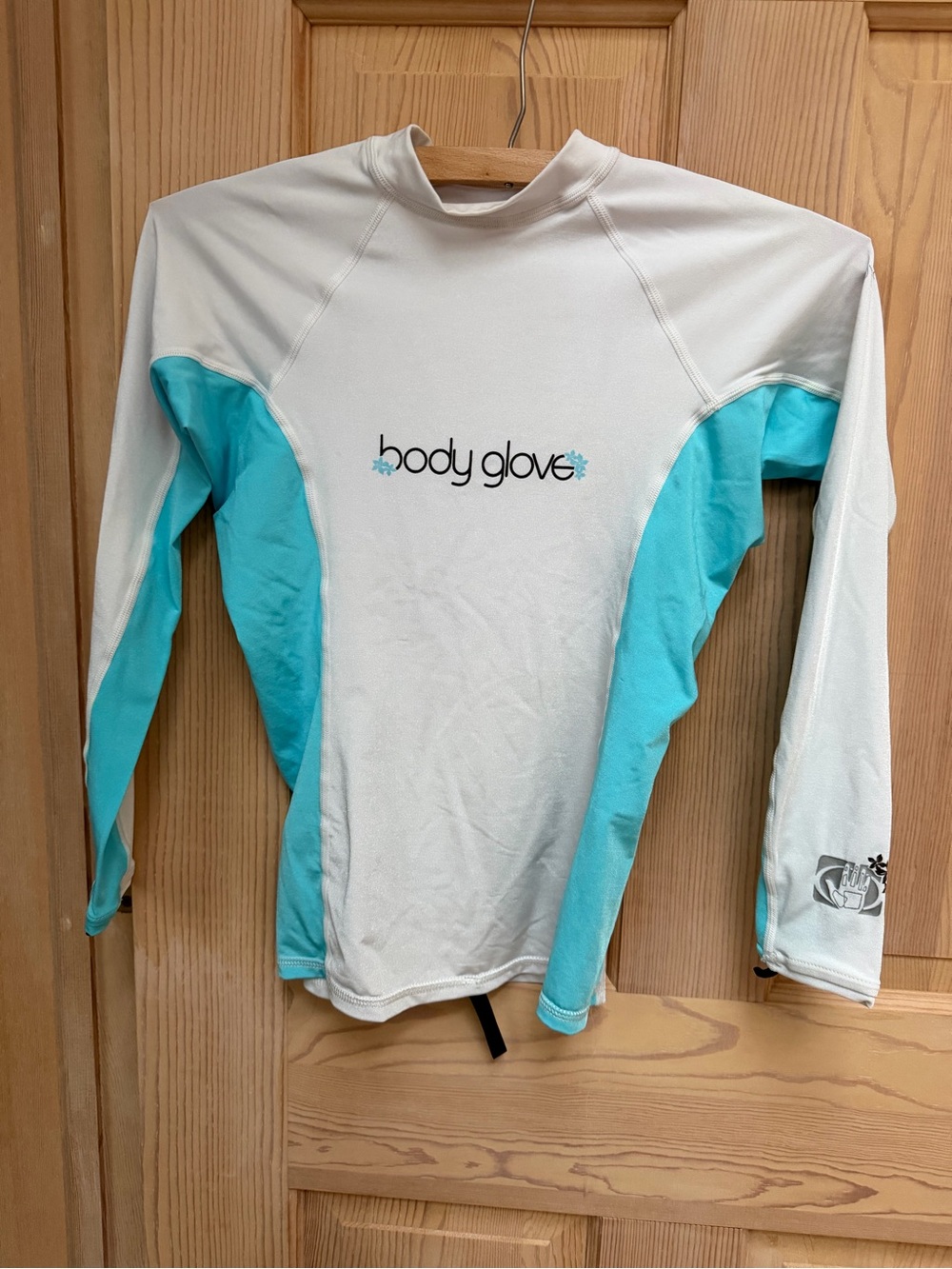 Body Glove Long Sleeve UV Protection Swim Top Surf Rash Guard